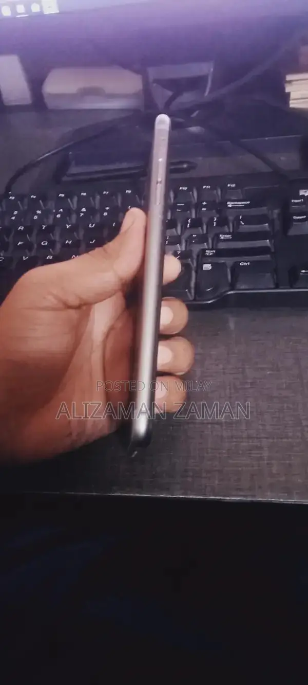 Apple iPhone 6S Plus Smartphone 128GB Storage