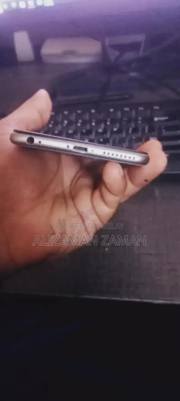 Apple iPhone 6S Plus Smartphone 128GB Storage