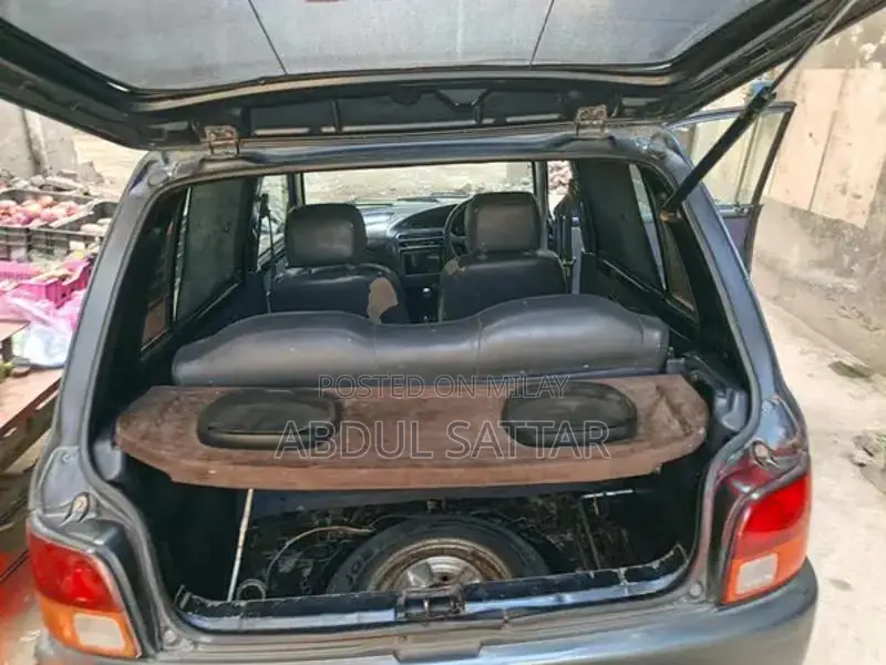 Daihatsu Cuore Compact City Car - 2005 Model