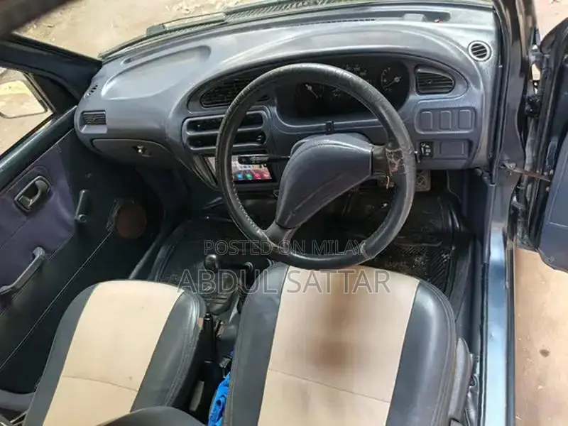 Daihatsu Cuore Compact City Car - 2005 Model