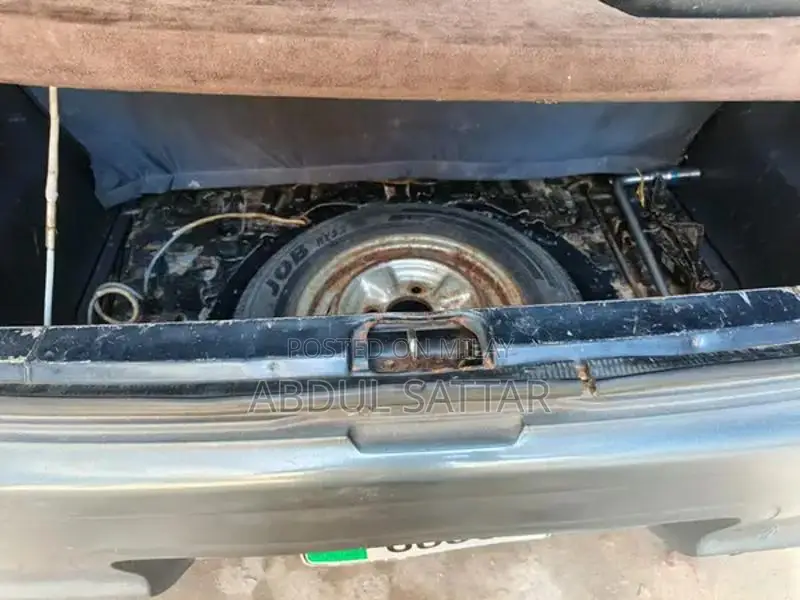 Daihatsu Cuore Compact City Car - 2005 Model