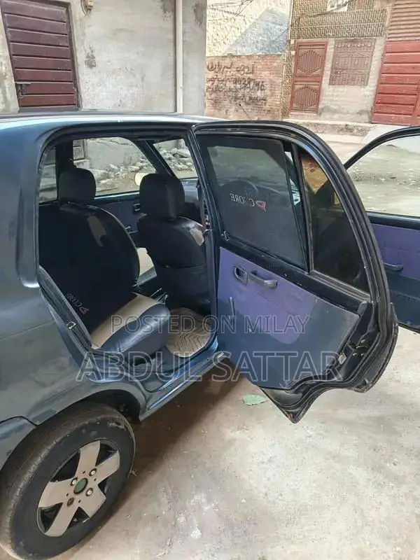 Daihatsu Cuore Compact City Car - 2005 Model