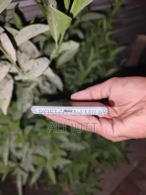 Apple iPhone 7 Plus 128GB Smartphone with Partial Functionality