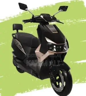 Photo - Evee S1 Pro Electric Scooter - Long-Range Urban Commuter