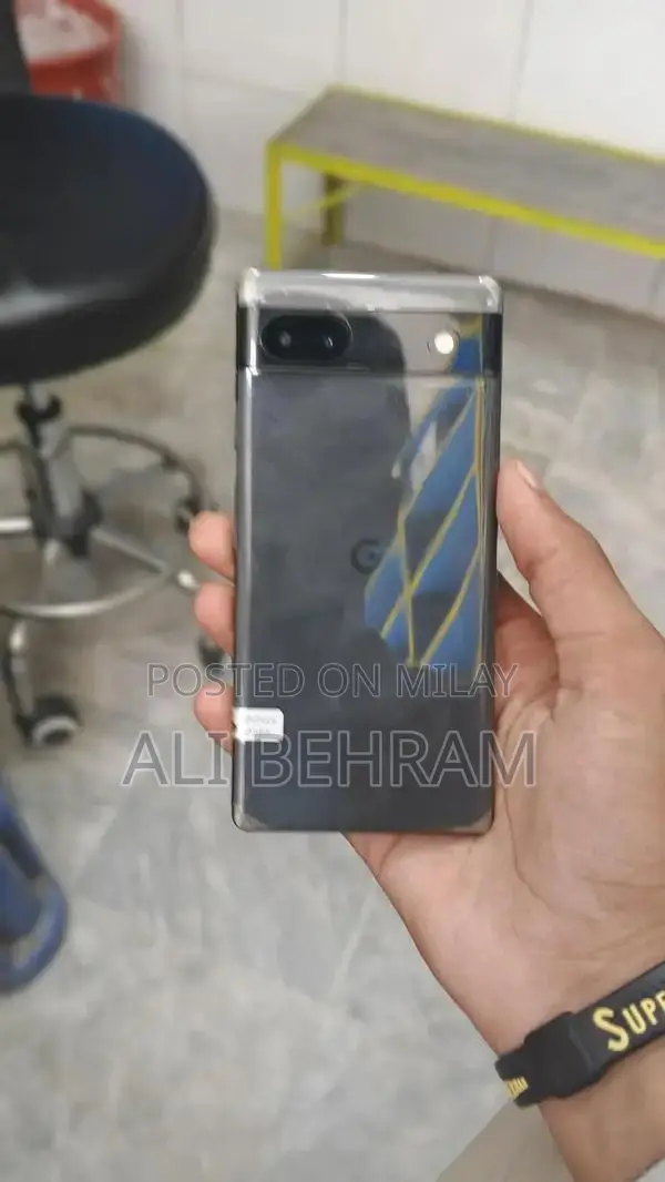 Google Pixel 6a Smartphone - 128GB Unlocked Excellent Condition