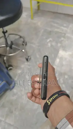 Google Pixel 6a Smartphone - 128GB Unlocked Excellent Condition