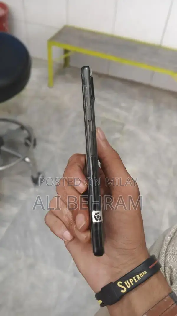 Google Pixel 6a Smartphone - 128GB Unlocked Excellent Condition