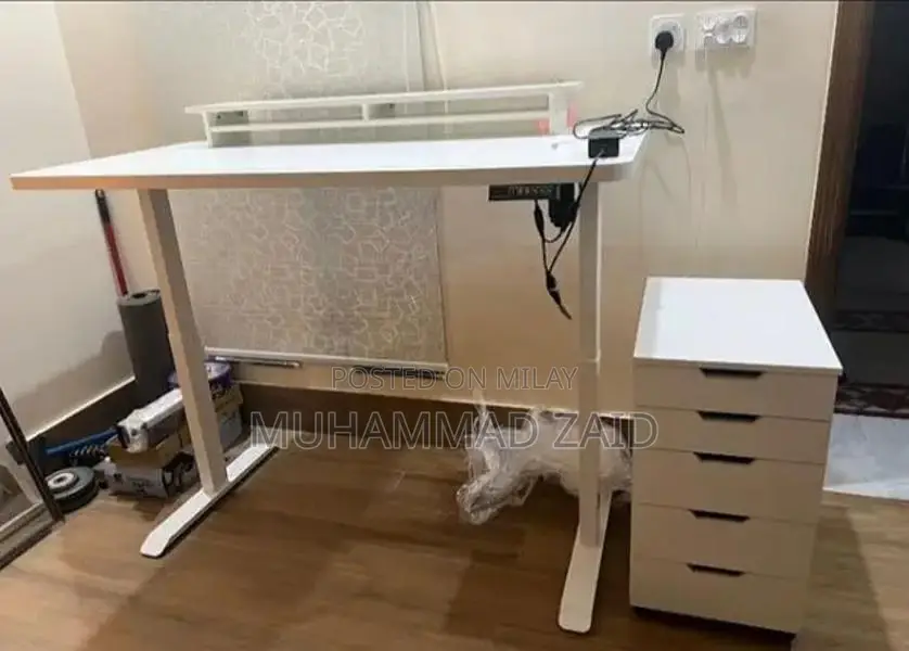 Electric Height Adjustable Table with Motor - 2x4 ft