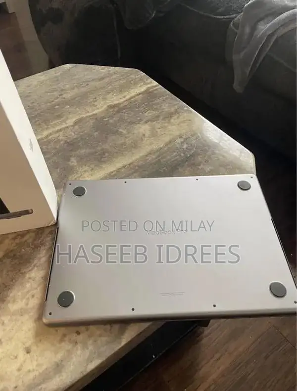 Apple MacBook Pro M3 14-inch Laptop Ultra-Lightweight