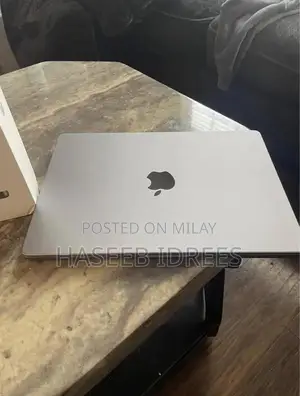 Apple MacBook Pro M3 14-inch Laptop Ultra-Lightweight