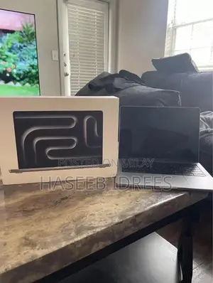 Apple MacBook Pro M3 14-inch Laptop Ultra-Lightweight