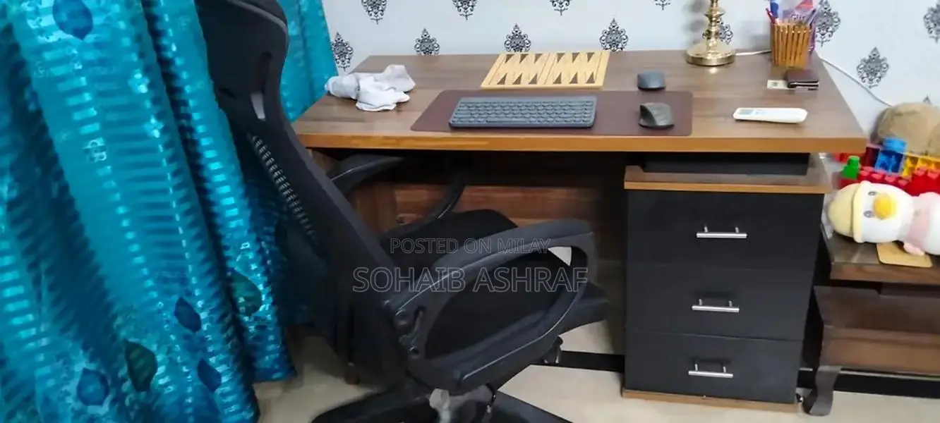 SAAB Multipurpose Office Workstation Table with Patex Lamination