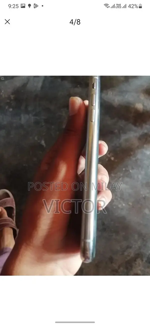 iPhone X 64GB Unlocked Smartphone with Good Condition