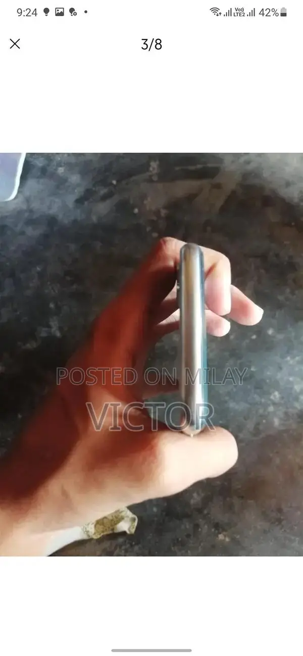 iPhone X 64GB Unlocked Smartphone with Good Condition