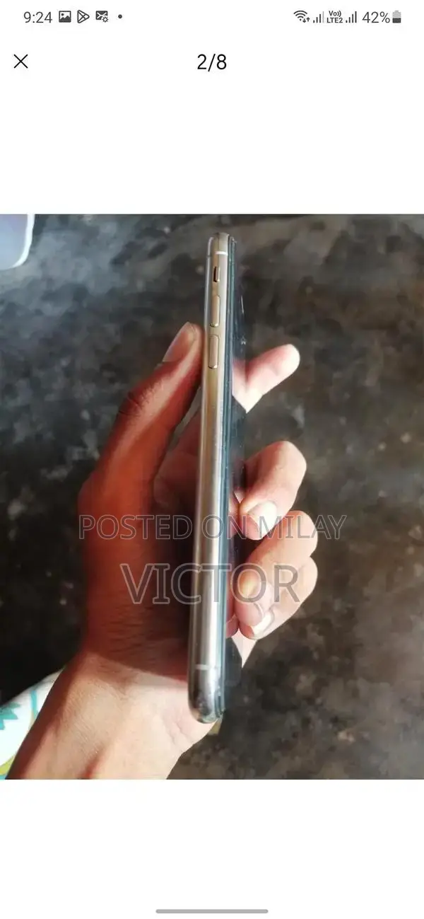 iPhone X 64GB Unlocked Smartphone with Good Condition