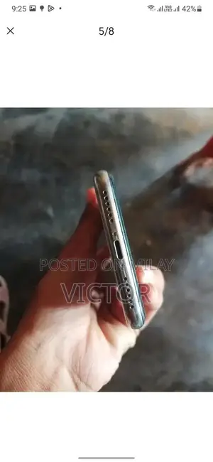 iPhone X 64GB Unlocked Smartphone with Good Condition