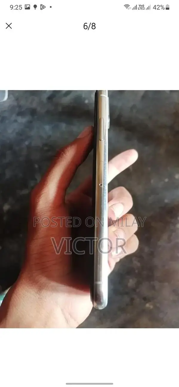 iPhone X 64GB Unlocked Smartphone with Good Condition