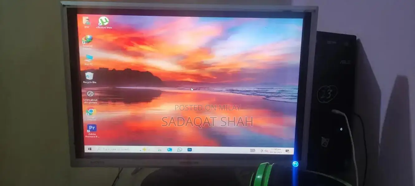 Core i3 4th Gen Laptop with AMD Graphics