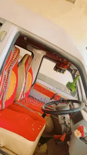 Secondhand Carry Dabba Storage Container - Compact Food Transport Solu