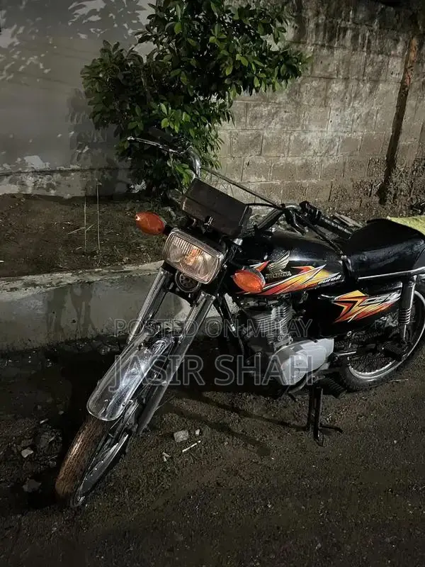 Honda CG 125 Motorcycle with Clear Documents