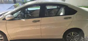 Honda City Aspire White Sedan Automatic Transmission