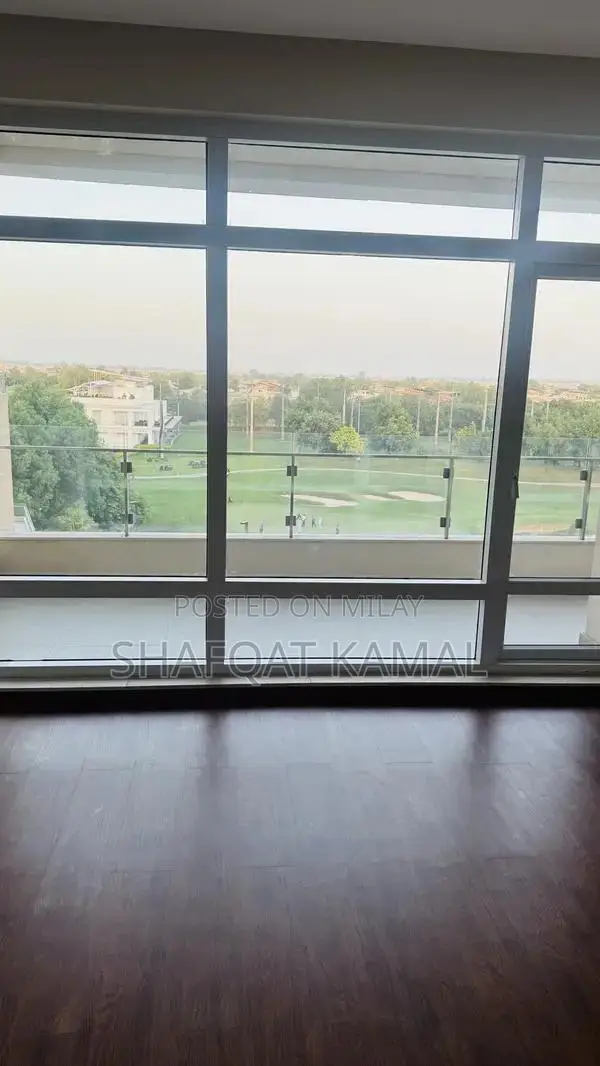 Luxury Apartment with Golf & Canal View – Defence Raya, Lahore