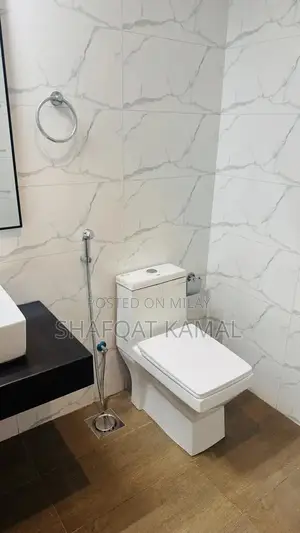 Luxury Apartment with Golf & Canal View – Defence Raya, Lahore