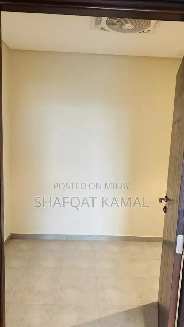 Luxury Apartment with Golf & Canal View – Defence Raya, Lahore