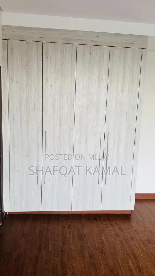 Luxury Apartment with Golf & Canal View – Defence Raya, Lahore