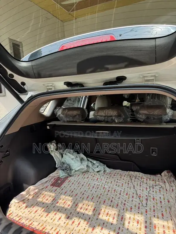 2022 Hyundai Tucson - Low Mileage Compact SUV