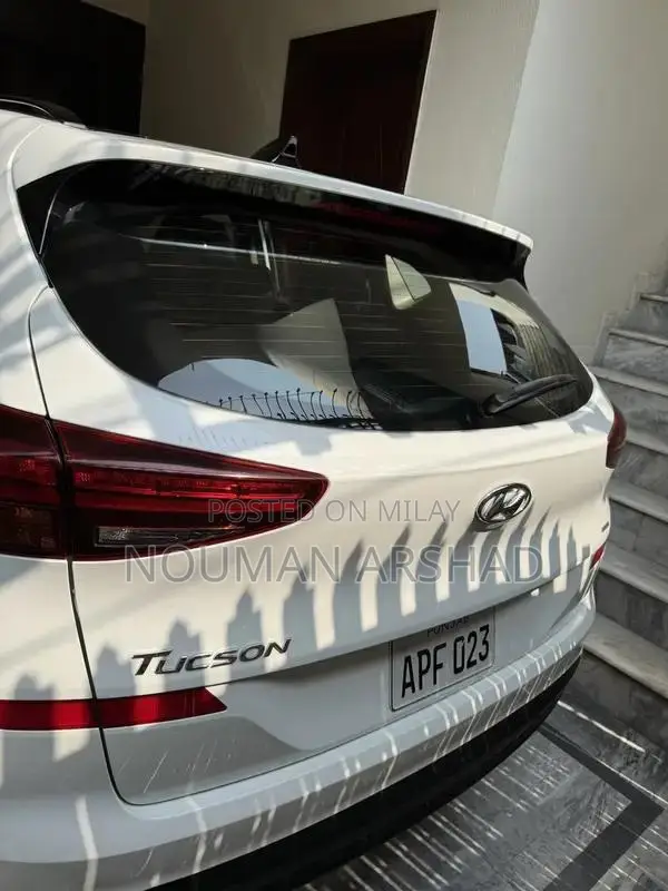 2022 Hyundai Tucson - Low Mileage Compact SUV