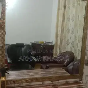 Polar Chair 2 Mirror with Frame - Black Finish