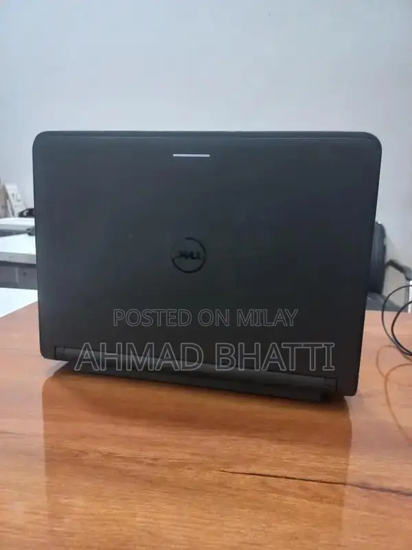 Dell Latitude 3350 Business Laptop - 5th Gen Intel Core i3