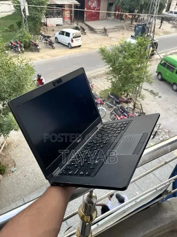 Dell Latitude 5490 Business Laptop - 8th Gen i5, 16GB RAM