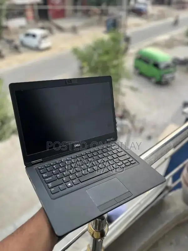 Dell Latitude 5490 Business Laptop - 8th Gen i5, 16GB RAM