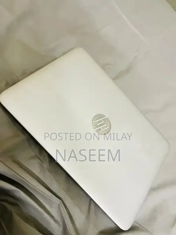 HP EliteBook 820 G3 Business Laptop - 14" Core i5