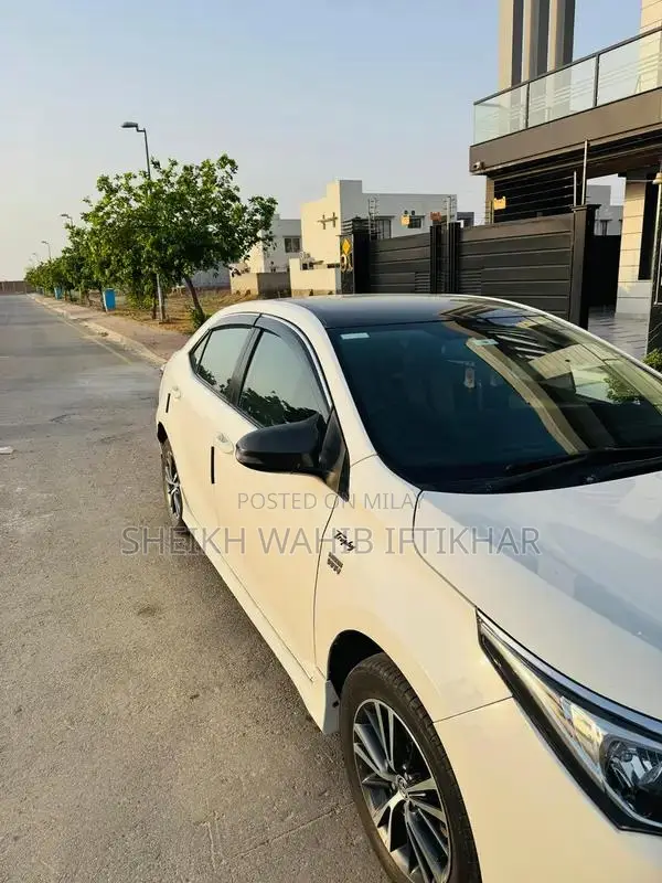 2018 Toyota Corolla Altis 1.6 Sedan with Premium Upgrades