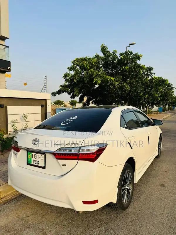 2018 Toyota Corolla Altis 1.6 Sedan with Premium Upgrades
