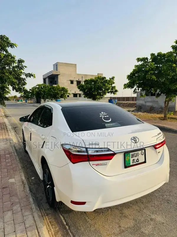 2018 Toyota Corolla Altis 1.6 Sedan with Premium Upgrades
