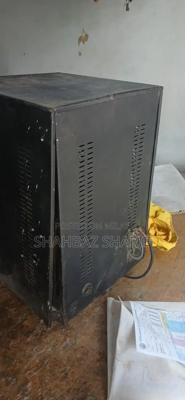 High-Capacity 4-Battery Multi-Charge Copper Wind Battery Charger