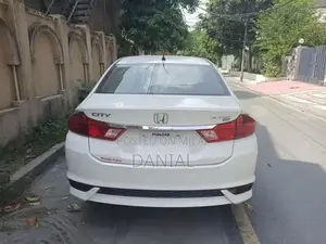 Honda City 1.2 CVT Sedan Automatic Transmission