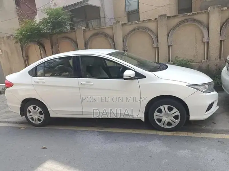 Honda City 1.2 CVT Sedan Automatic Transmission