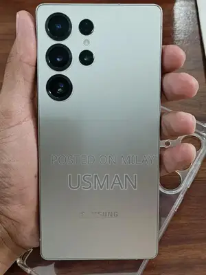 High-Performance Smartphone with Advanced Recording Features