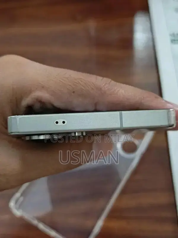 High-Performance Smartphone with Advanced Recording Features