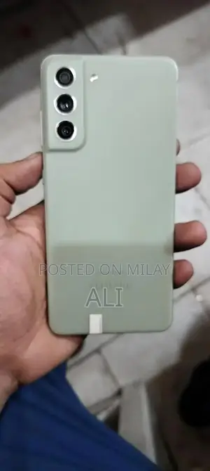 Samsung Galaxy S21 FE 5G Smartphone 8GB RAM 128GB Storage