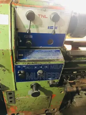 Heavy Duty Centre Lathe Machine for Industrial Precision Machining