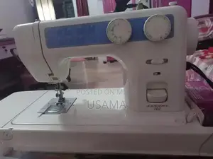 Janome 760 Sewing Machine - Versatile Home Crafting Tool