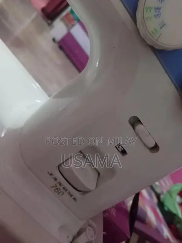 Janome 760 Sewing Machine - Versatile Home Crafting Tool