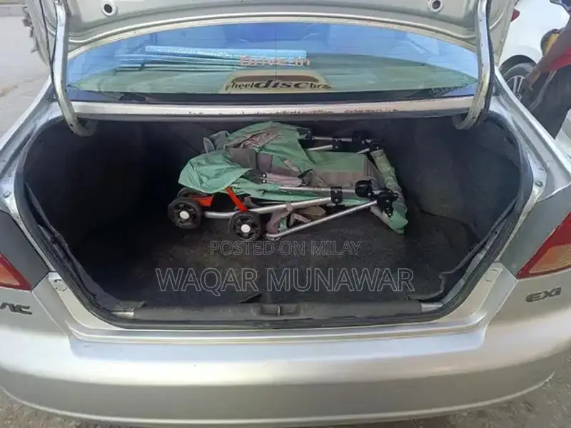 2005 Honda Civic EXI Manual Silver Sedan