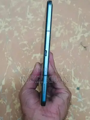 Photo - Samsung Galaxy Tab S6 Lite 2022 Tablet with S Pen